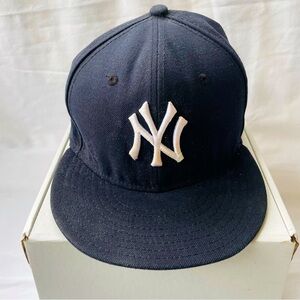 Authentic New York Yankees Official On-Field Fitted Cap Adult Sz. 7 3/4